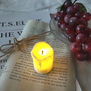 Halloween atmosphere candle lights